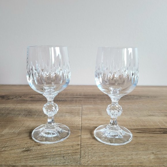 Set of 2 crystal wine glasses. - Picture 1 of 8